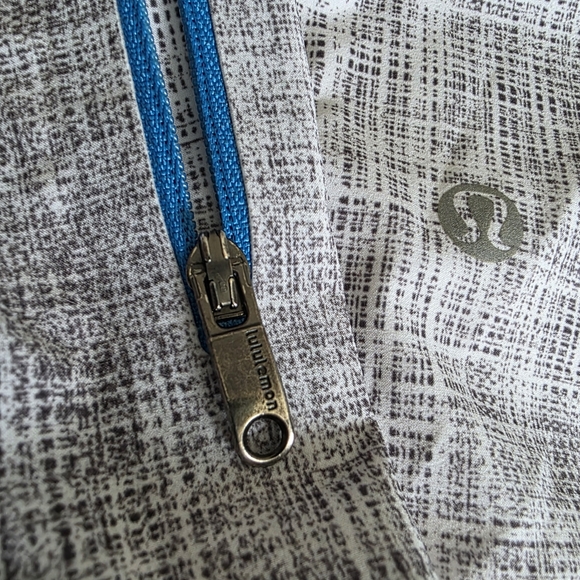 Lululemon Men's Warp Light Packable Windbreaker Running Jacket Large - Picture 6 of 8